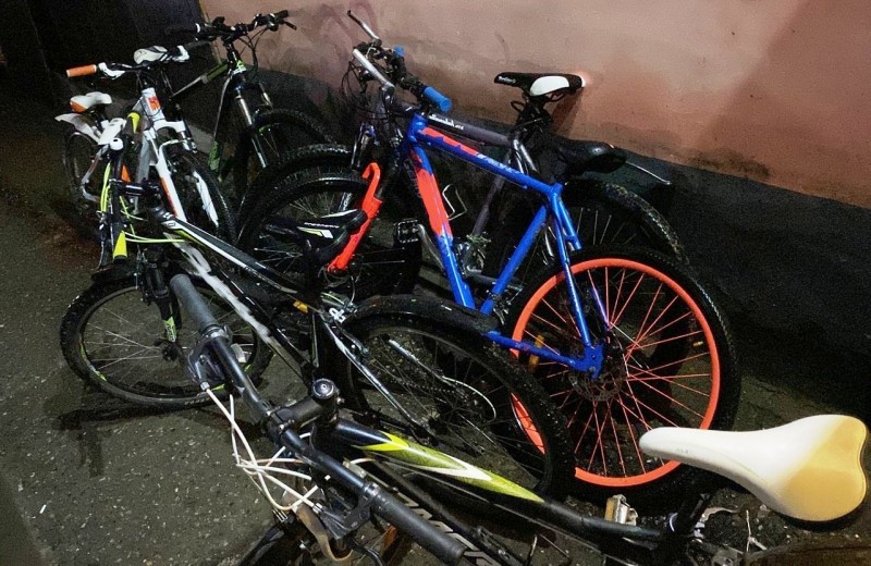 В Твери поймали воришек, уличённых в 17 кражах велосипедов
