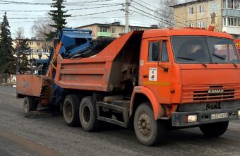 В Твери проводятся работы по весенне-летнему содержанию дорог В Твери проводятся работы по весенне-летнему содержанию дорог
