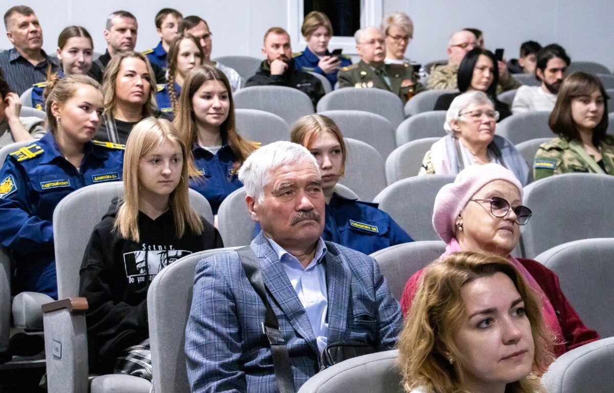 В Твери открылась выставка, посвященная героям специальной военной операции
