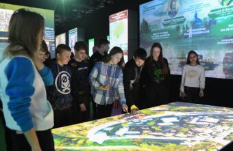 «Нас пригласили во Дворец и РМИ»: в Тверской области стартовал проект для школьников «Нас пригласили во Дворец и РМИ»: в Тверской области стартовал проект для школьников