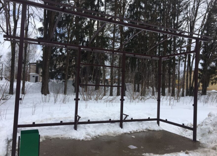 Остановки в Тверской области «раздевают» не хулиганы и не хапуги Остановки в Тверской области «раздевают» не хулиганы и не хапуги