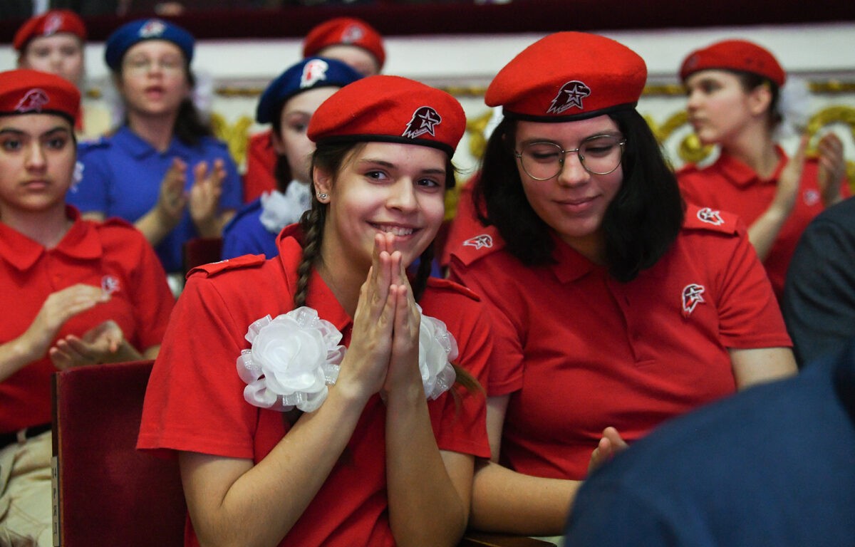 Губернатор Игорь Руденя вручил награды лучшим женщинам Тверской области