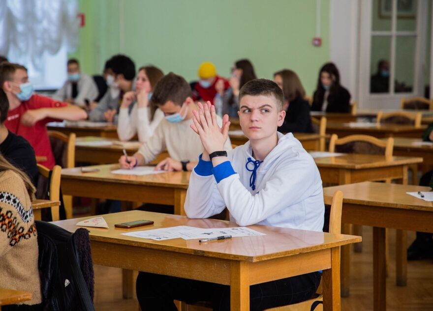 Глава Рособрнадзора дал комментарий по вопросу отмены ЕГЭ