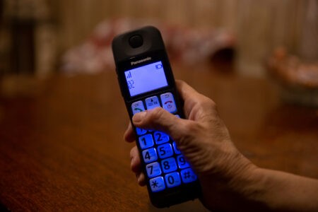 Пенсионеры из Тверской области перехитрили телефонных мошенников Пенсионеры из Тверской области перехитрили телефонных мошенников