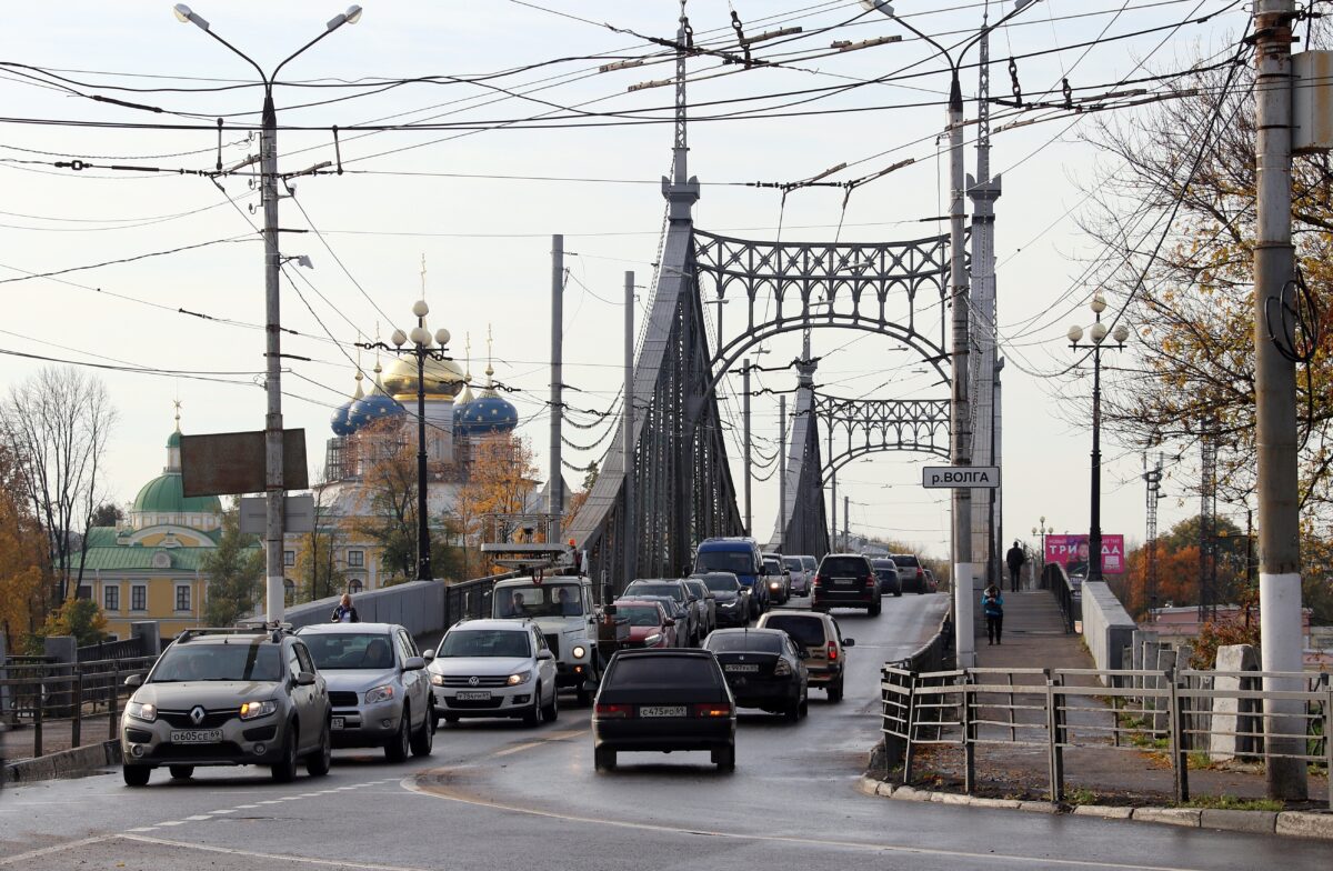 Работы по строительству мостов через Волгу и Тверцу в Твери назначали на май