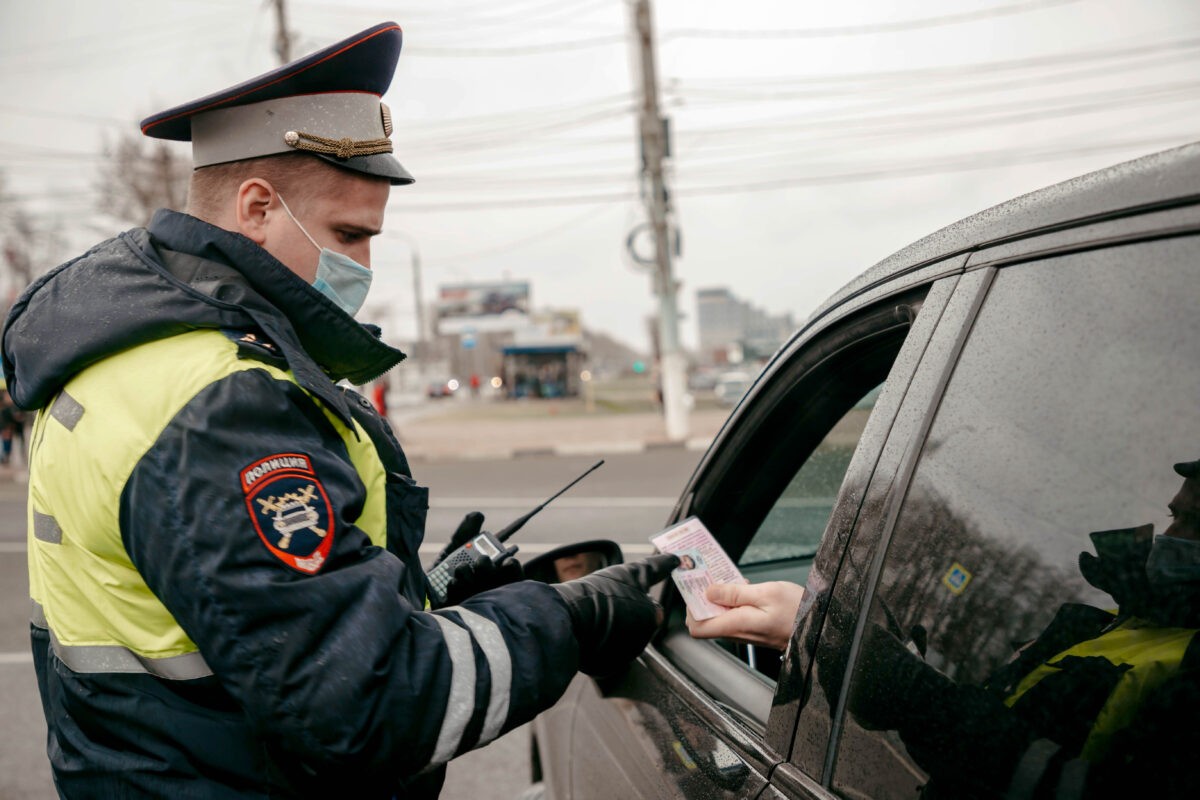 Водитель из Тверской области три года «катался» с поддельными правами