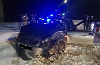 Женщина скончалась по пути в больницу после ДТП в Тверской области