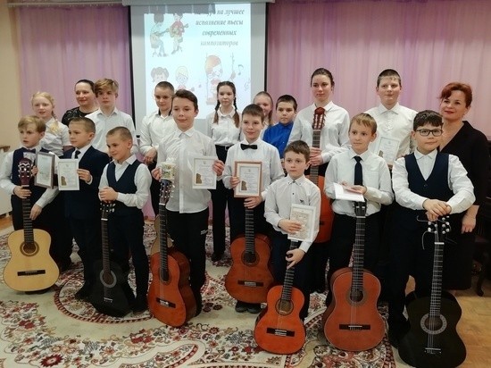 В Андреапольской школе искусств прошел конкурс среди музыкантов и танцоров