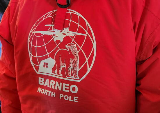 Тверские летчики провели тренировку по десантированию грузов на дрейфующую льдину