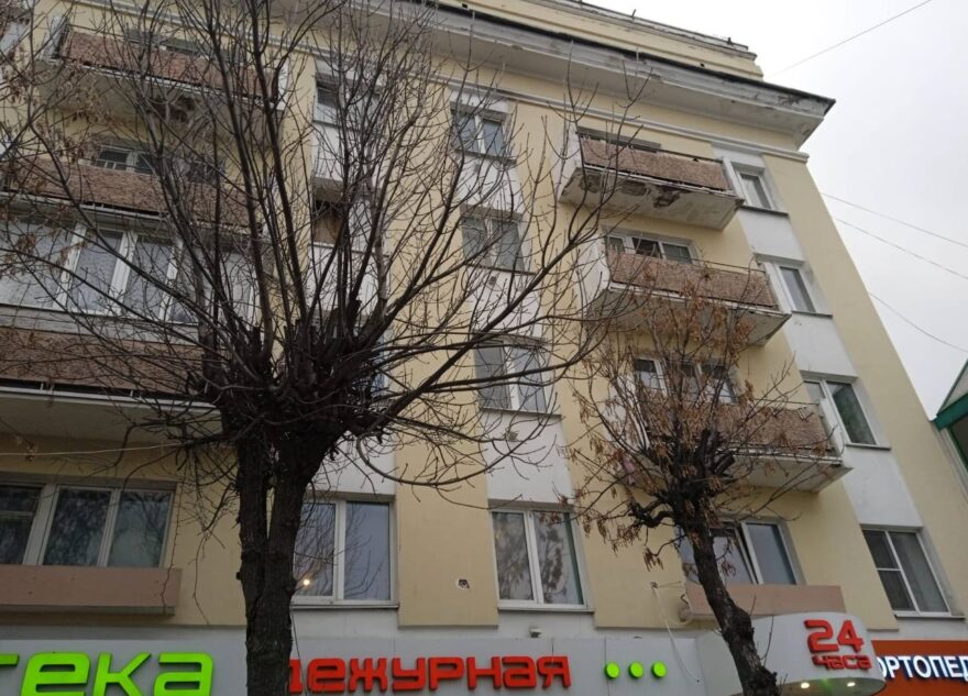 В Твери 2-летний ребенок выпал из окна многоэтажного дома