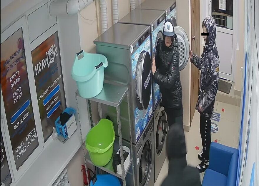 Несовершеннолетние вандалы устроили погром в прачечной в Твери Несовершеннолетние вандалы устроили погром в прачечной в Твери