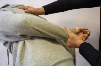 Жители общежития в Тверской области угрожали и требовали деньги у знакомого Жители общежития в Тверской области угрожали и требовали деньги у знакомого