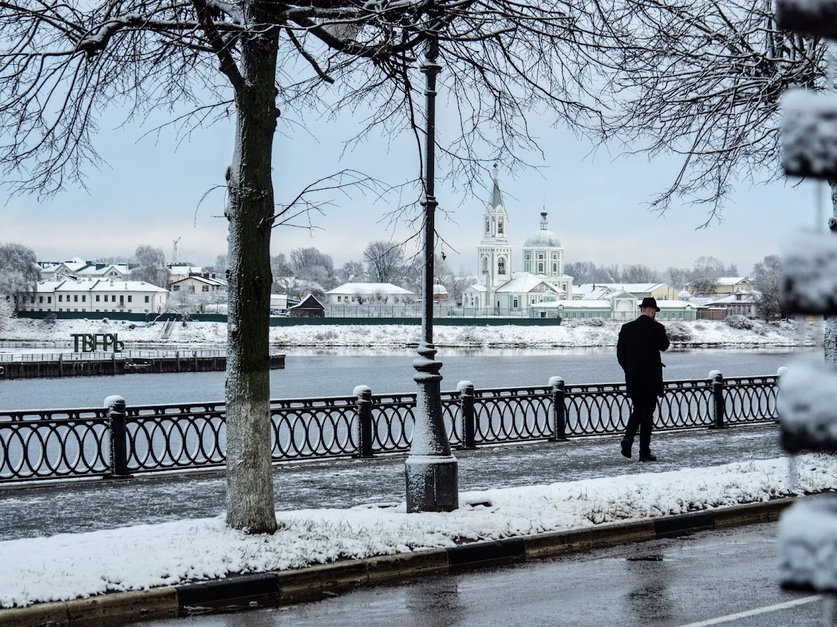 Научный руководитель Гидрометцентра Роман Вильфанд рассказал, когда растает снег