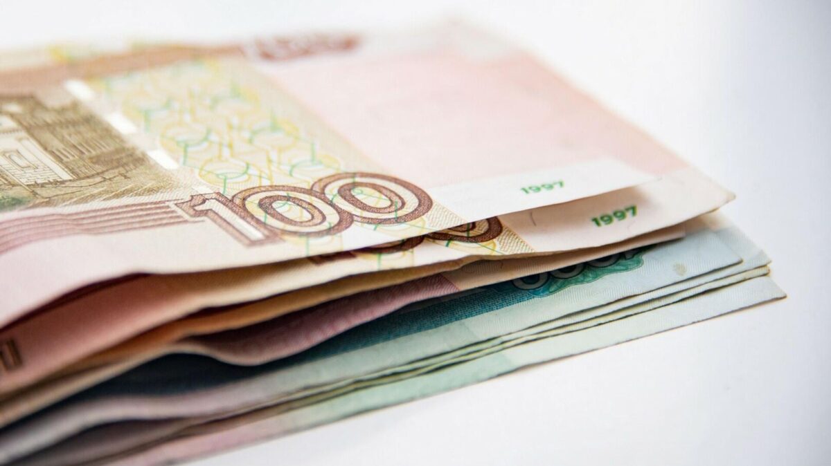 Госдума приняла закон об увеличении налоговых вычетов на образование и лечение