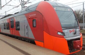 В Твери задержали 16-летнего зацепера, ехавшего между вагонами «Ласточки» В Твери задержали 16-летнего зацепера, ехавшего между вагонами «Ласточки»