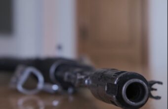 #Тверскиемогут: хрупкая женщина разобрала и собрала автомат, а вам "слабо"? #Тверскиемогут: хрупкая женщина разобрала и собрала автомат, а вам "слабо"?