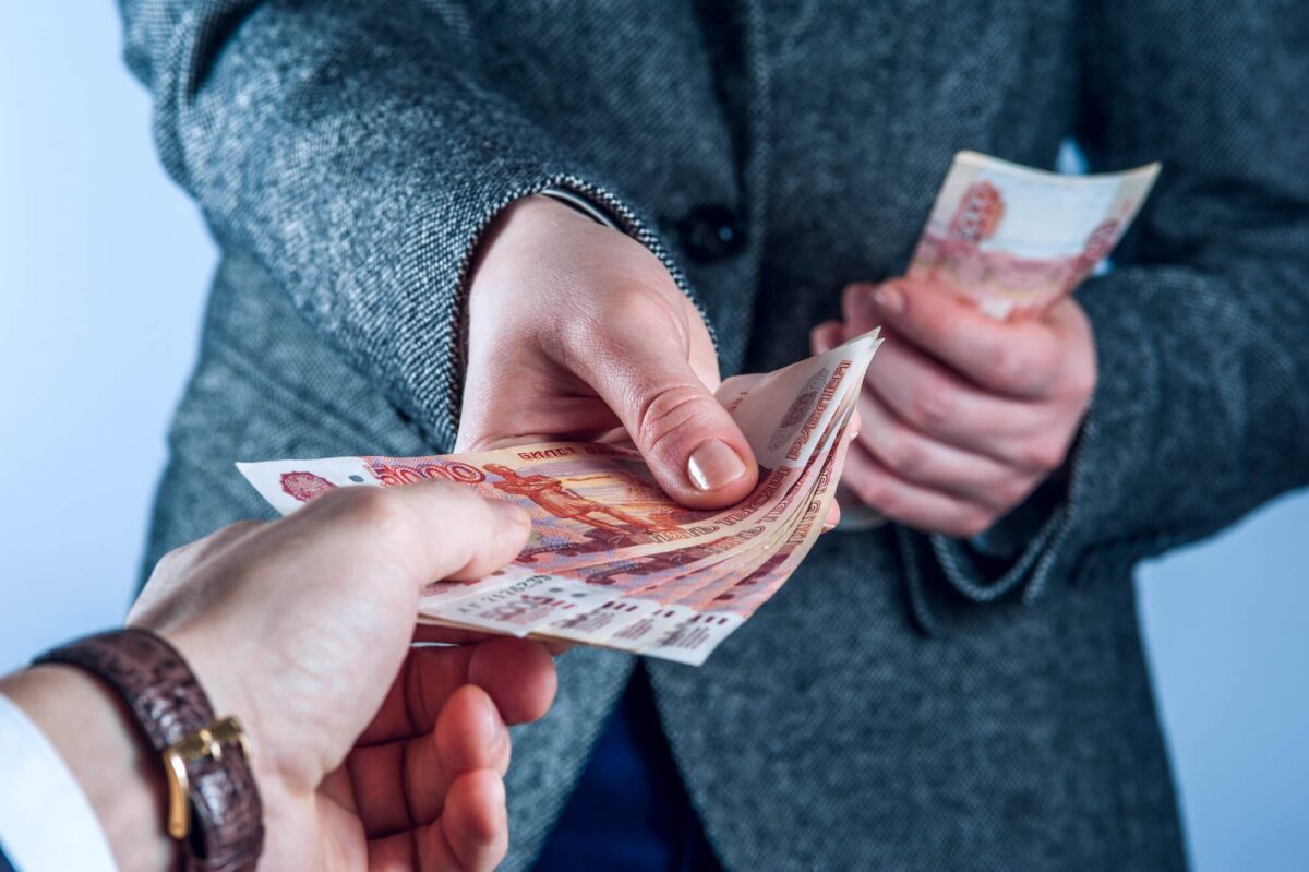 Бывший директор предприятия в Твери предстанет перед судом за невыплату зарплаты работникам