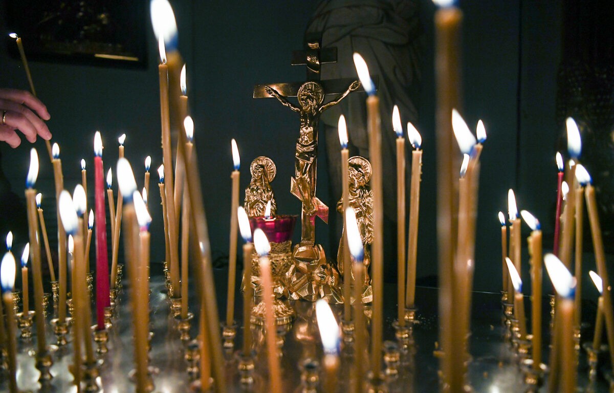 В храмах Тверской области проходят пасхальные богослужения