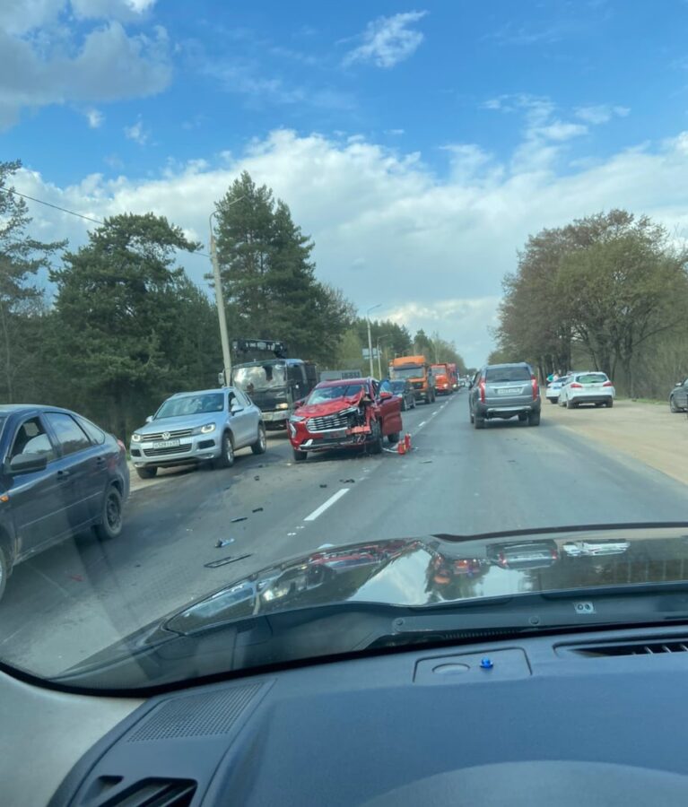 На улице Шишкова в Твери произошло огненное ДТП