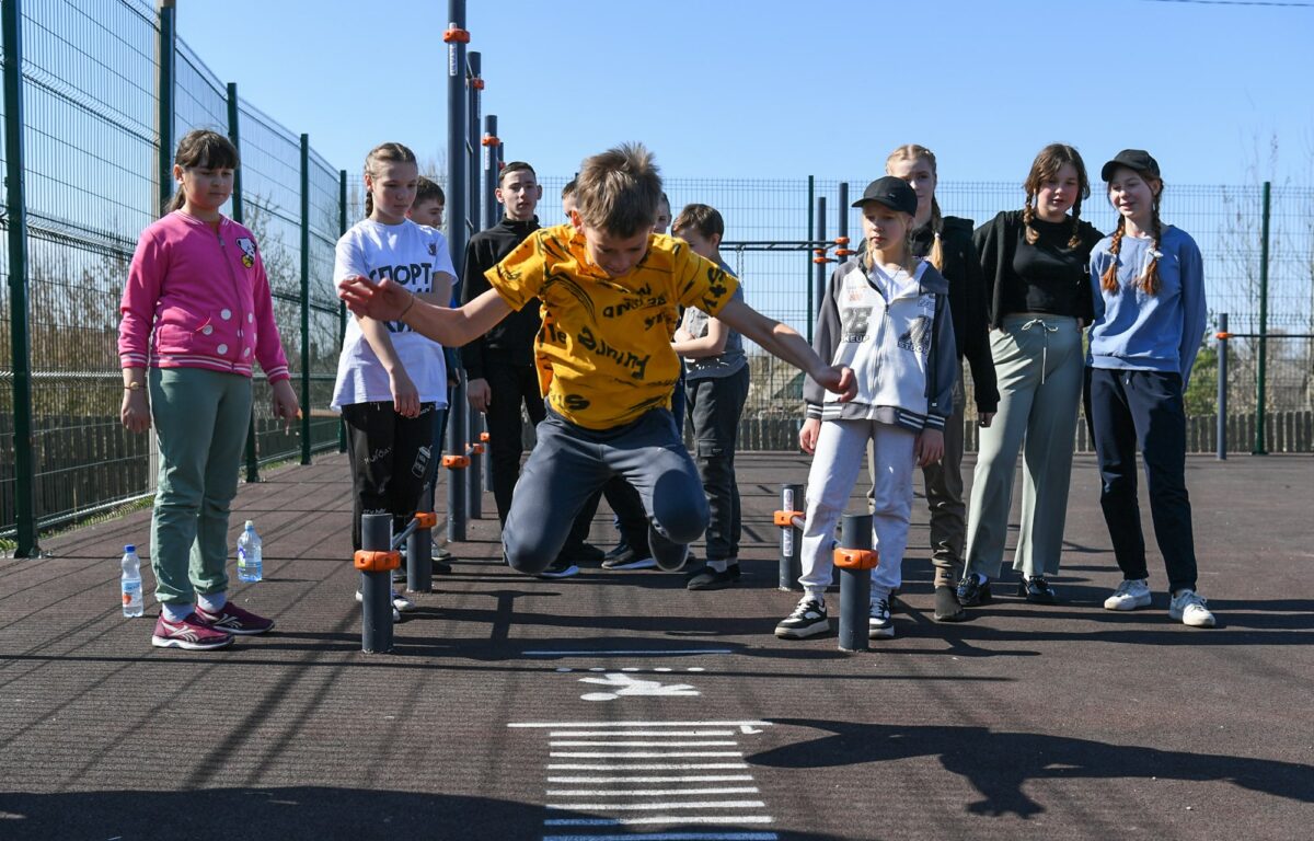В краснохолмской школе №1 благоустроят территорию и закупят учебное оборудование