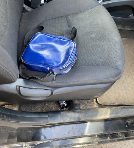 В Твери полицейские взяли молодого мужчину с наркотиками