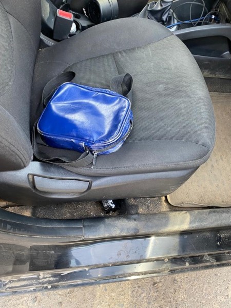 В Твери полицейские взяли молодого мужчину с наркотиками