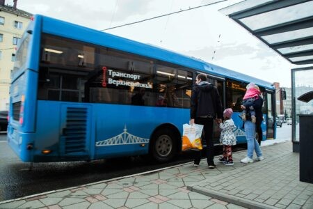 В Твери оборудуют остановки на 10 улицах В Твери оборудуют остановки на 10 улицах