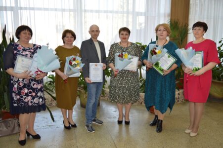 В Торопце наградили лучших работников культуры В Торопце наградили лучших работников культуры