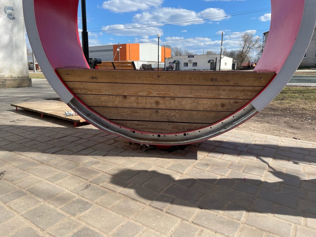 В Лихославле вандалов призвали беречь общественное имущество