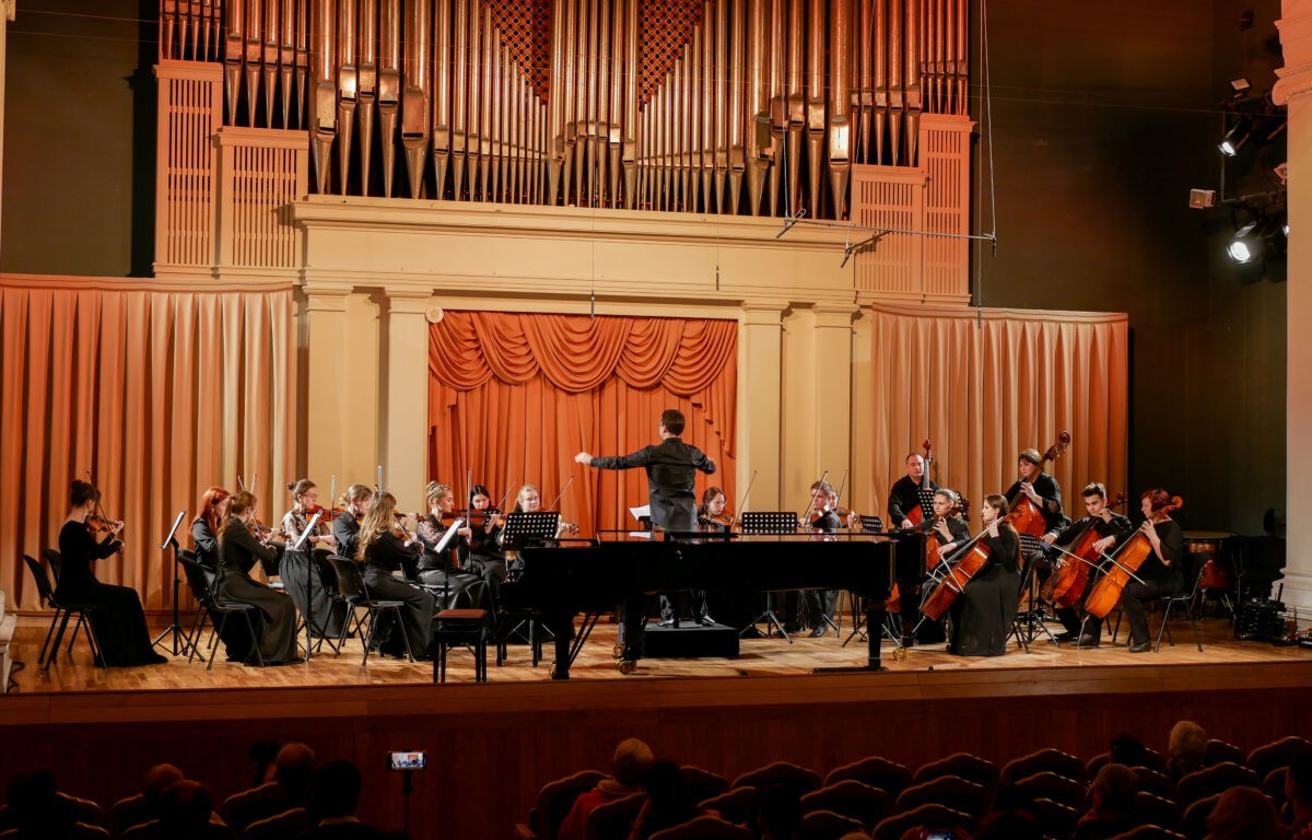 Юные музыканты Верхневолжья выступили на Баховском фестивале