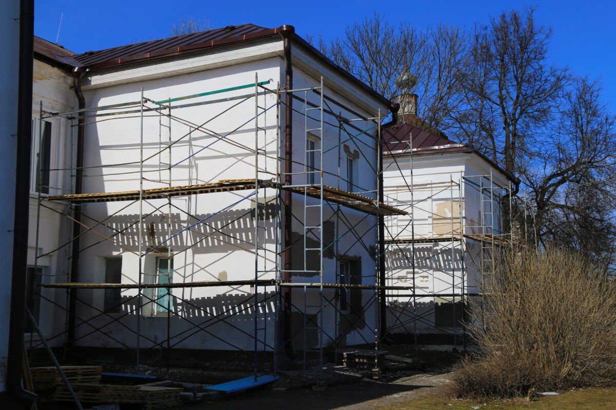 В Торопце ремонтируют школы и детские сады