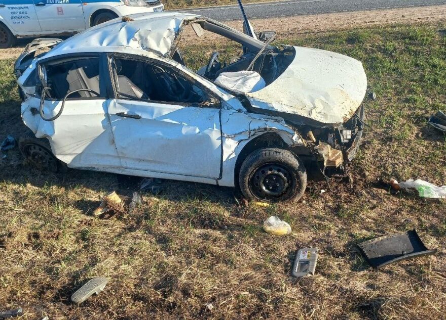 Hyundai "вылетел" в кювет в Тверской области, есть пострадавший Hyundai "вылетел" в кювет в Тверской области, есть пострадавший