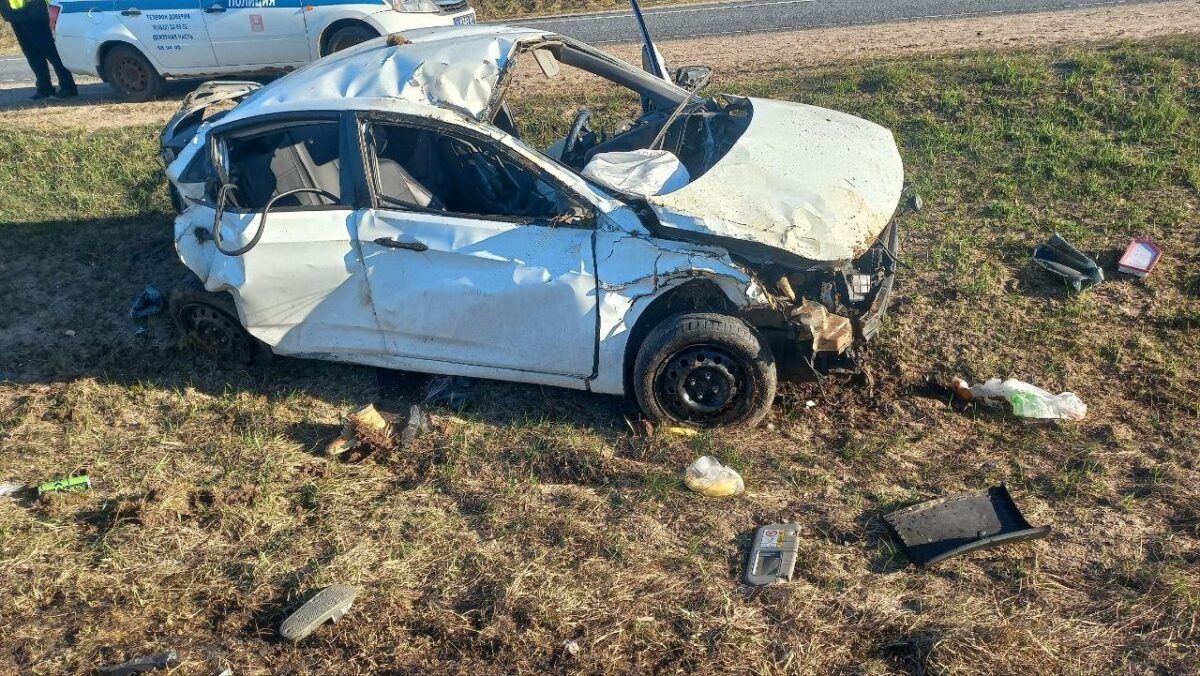 Hyundai "вылетел" в кювет в Тверской области, есть пострадавший