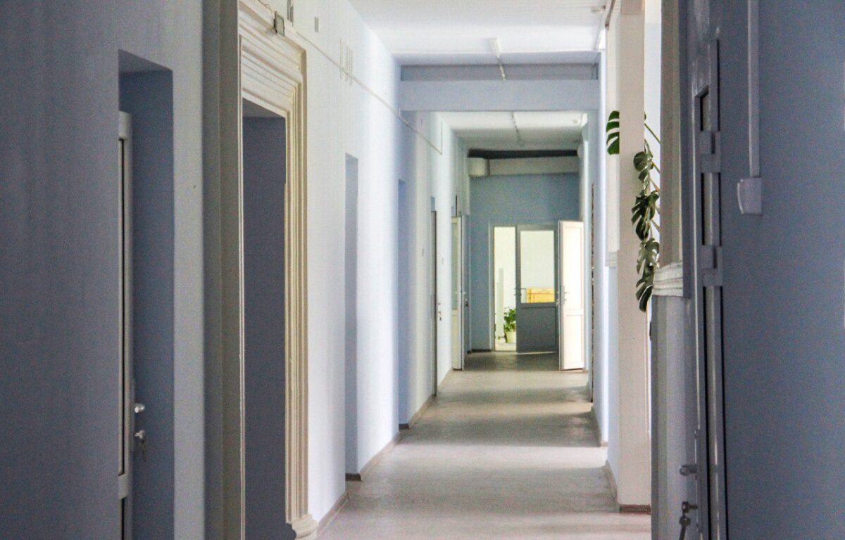 В школах Тверской области продолжается большой ремонт