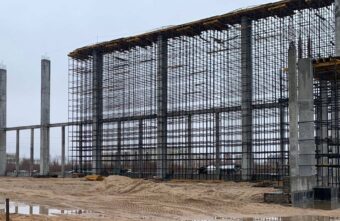 В Твери строят футбольный манеж и новую котельную В Твери строят футбольный манеж и новую котельную