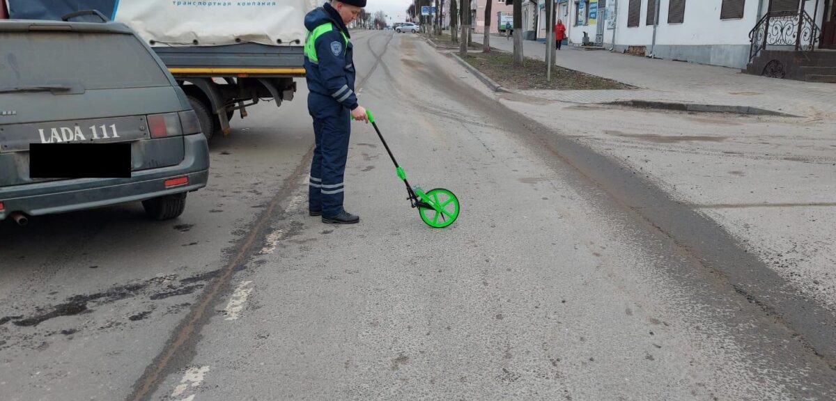 ГАЗ и ВАЗ столкнулись на перекрёстке в Тверской области, есть пострадавший