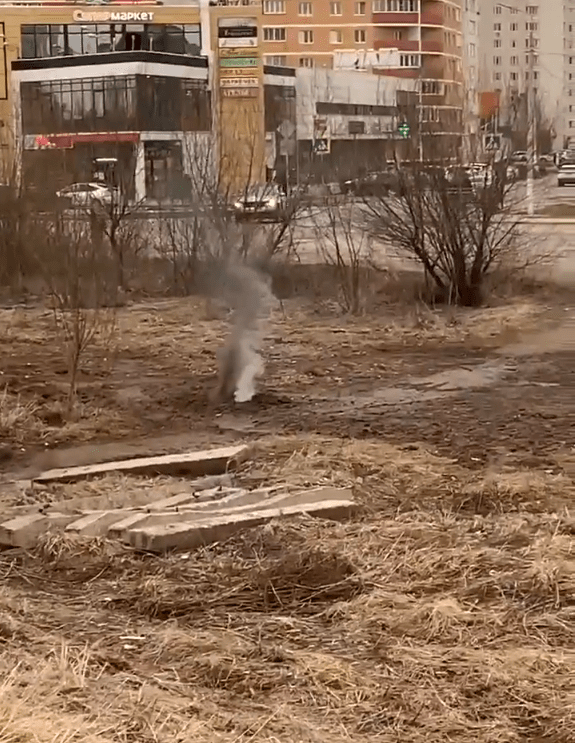 В Твери из-под земли шёл дым и вырывались столбы огня