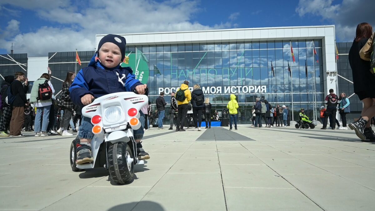В Твери ярко, празднично и многолюдно открыли мотосезон