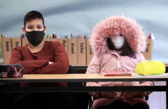 Спикер Госдумы предложил ограничить использование дистанционного обучения в школах