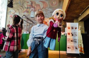 В Тверском театре кукол показали секреты и провели в тайные комнаты В Тверском театре кукол показали секреты и провели в тайные комнаты