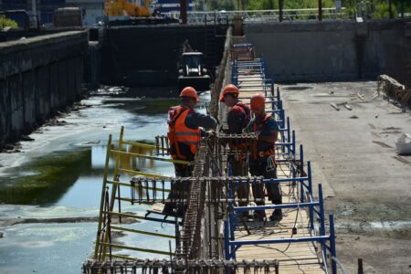 В Твери продолжаются работы по реконструкции городских очистных сооружений В Твери продолжаются работы по реконструкции городских очистных сооружений