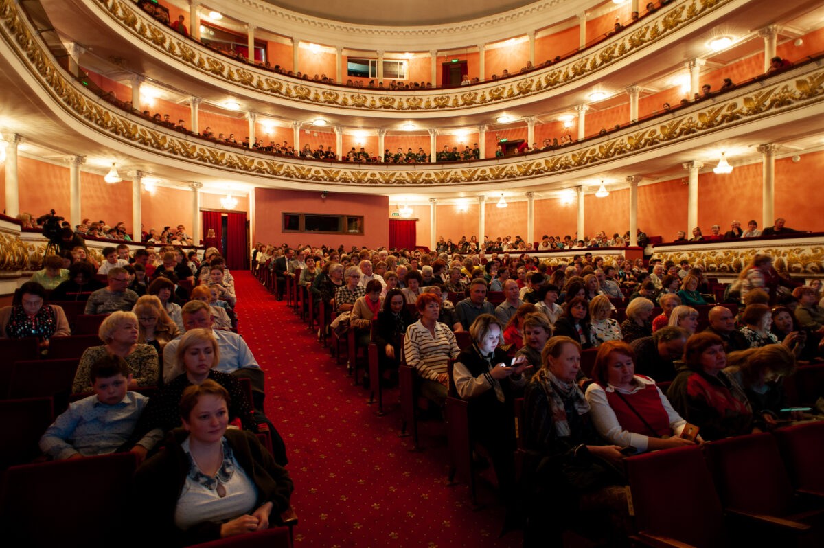 В Тверской области выступил эстрадно-симфонический оркестр из Мариуполя