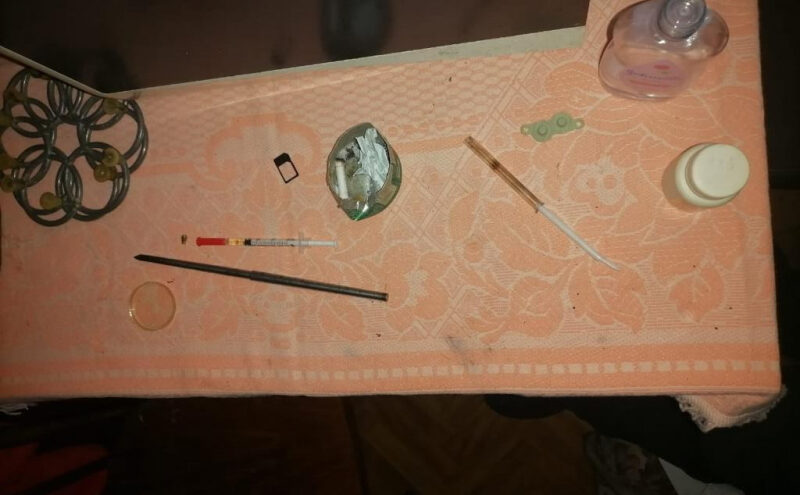 В Твери молодая пара организовала наркопритон