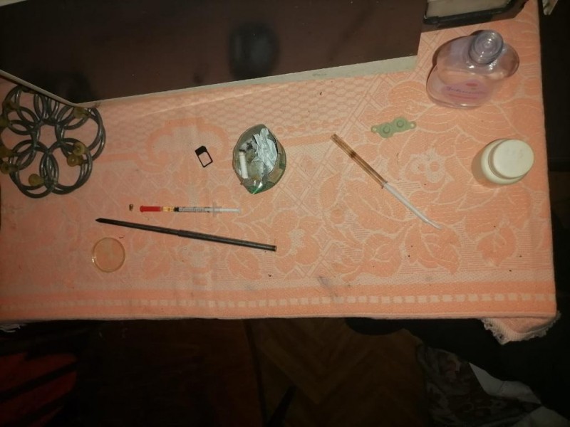 В Твери молодая пара организовала наркопритон