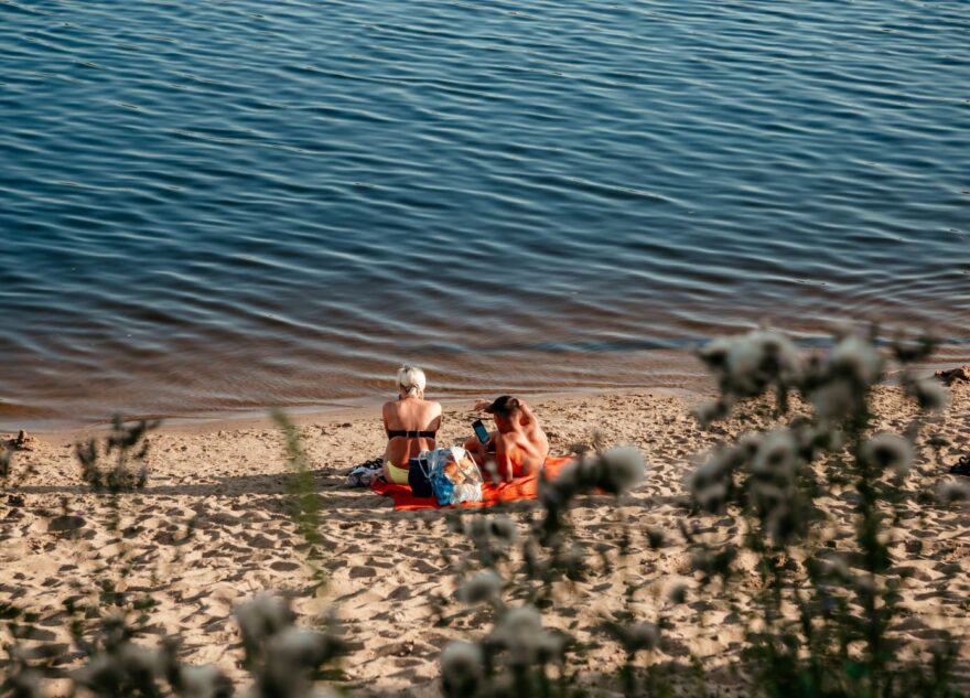 Купальный сезон в Тверской области откладывается надолго