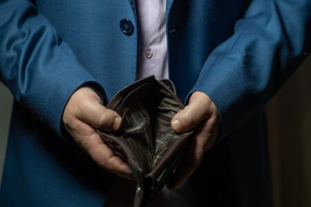 Житель Тверской области решил отомстить знакомому и соврал полицейским Житель Тверской области решил отомстить знакомому и соврал полицейским