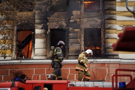 Дело обвиняемого в пожаре в тверском НИИ полковника поступило в суд Дело обвиняемого в пожаре в тверском НИИ полковника поступило в суд