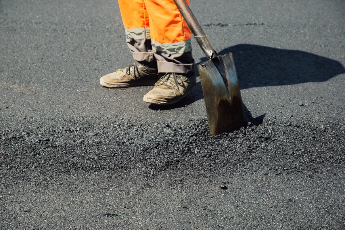 Под Тверью отремонтировали одну из дорог