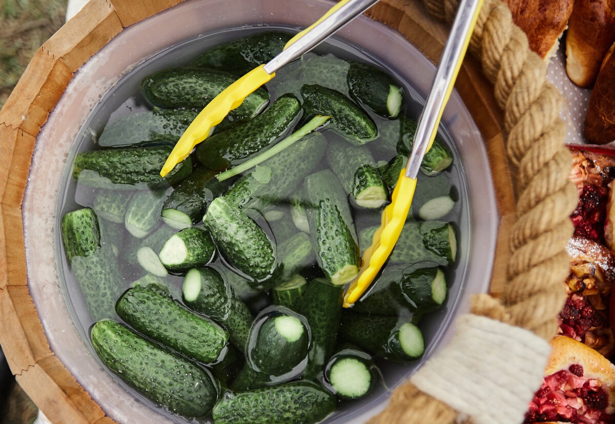 Врач рассказал, как снизить количество нитратов в овощах и фруктах