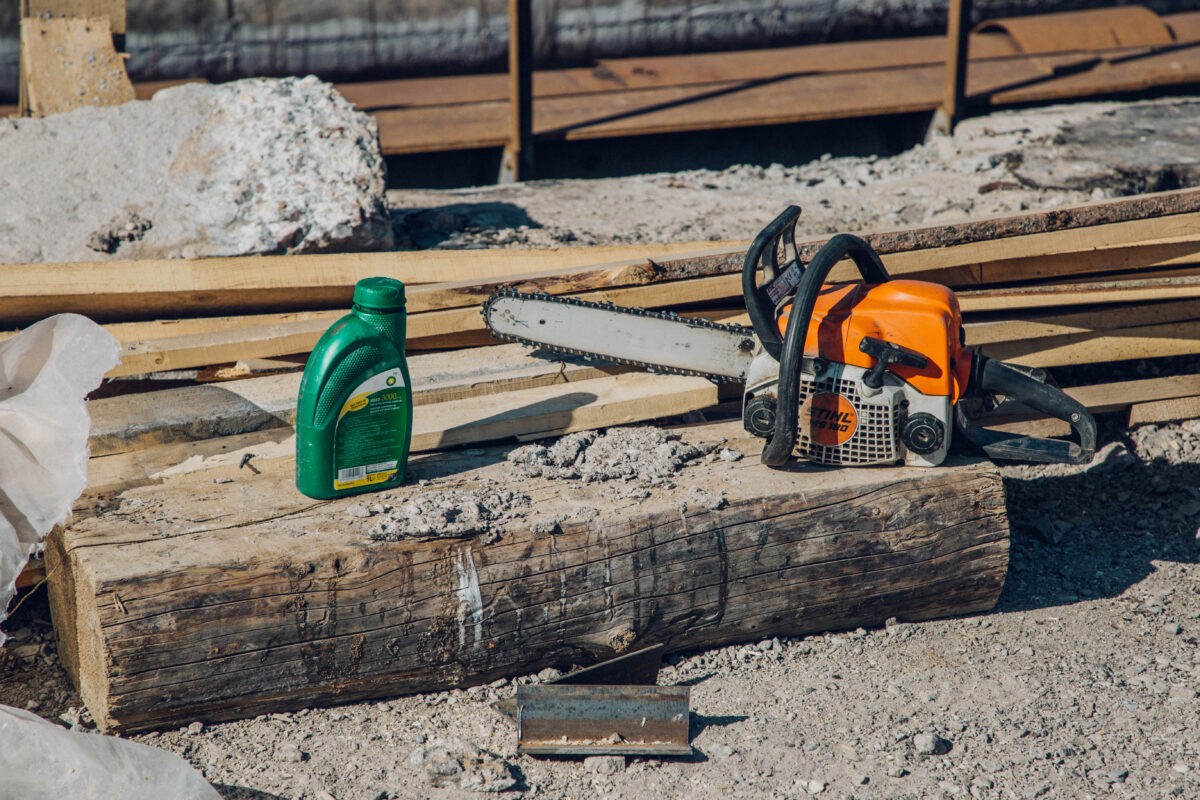 Житель Тверской области украл бензопилу, но был пойман